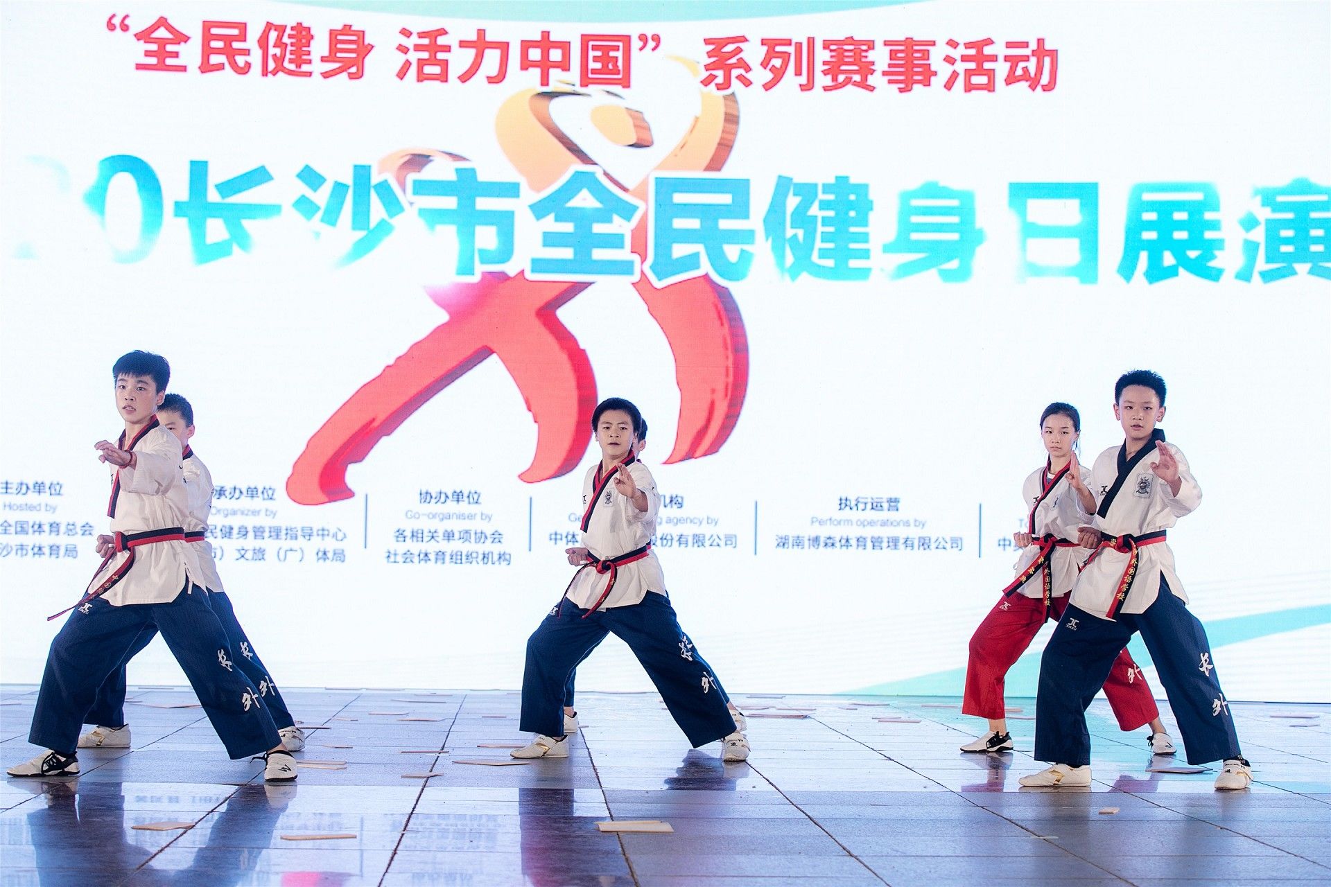 湖南乐鱼leyu体育管理有限公司