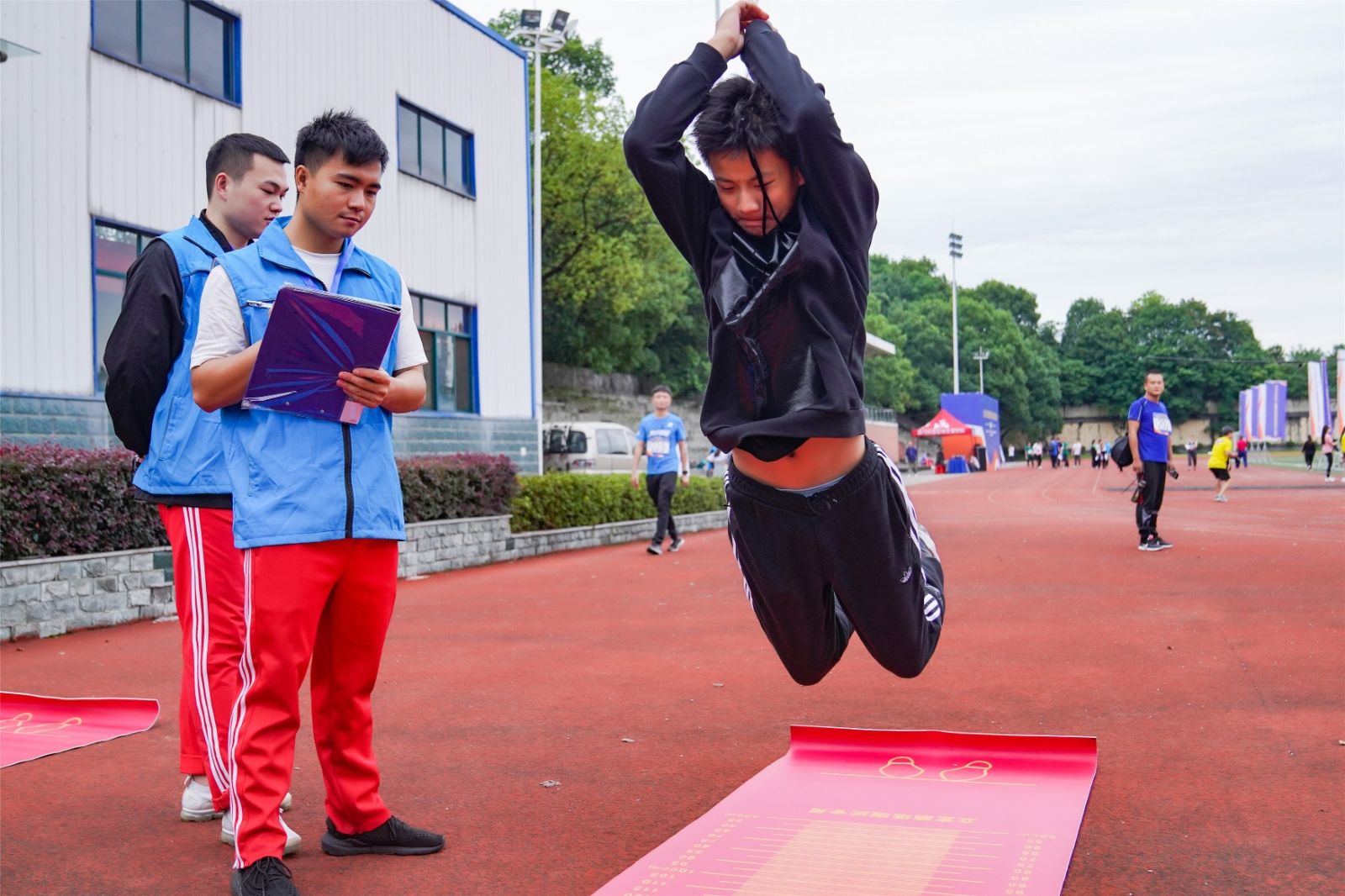 湖南乐鱼leyu体育管理有限公司