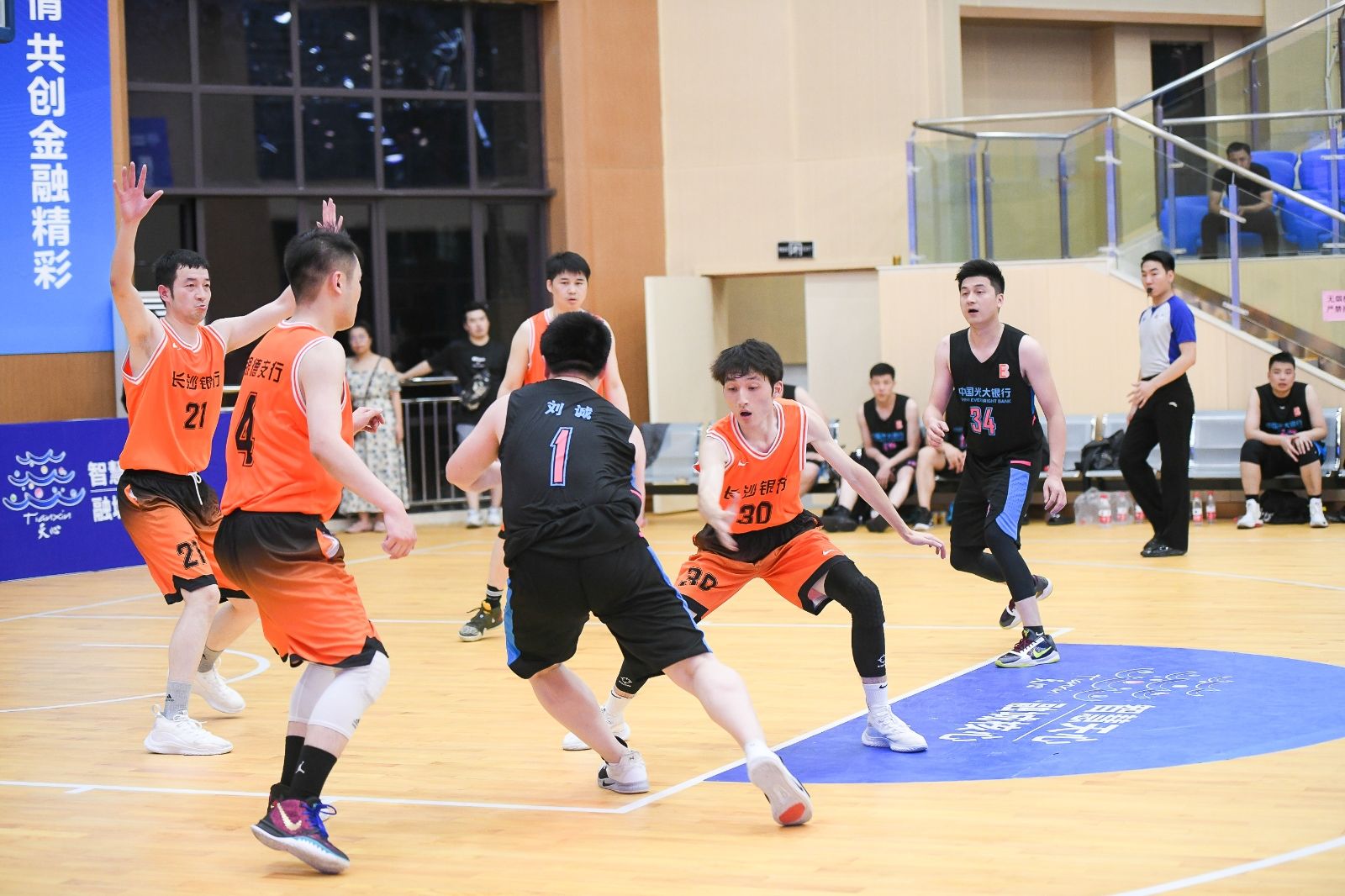 湖南乐鱼leyu体育管理有限公司